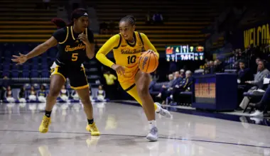 Lulu lights up Pittsburgh for 32 on 7-from-11 threes