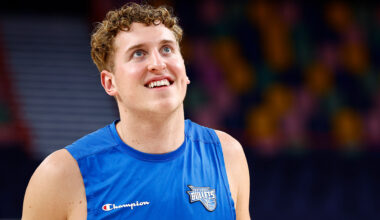 Holt from the Blue: Boomers name three debutants