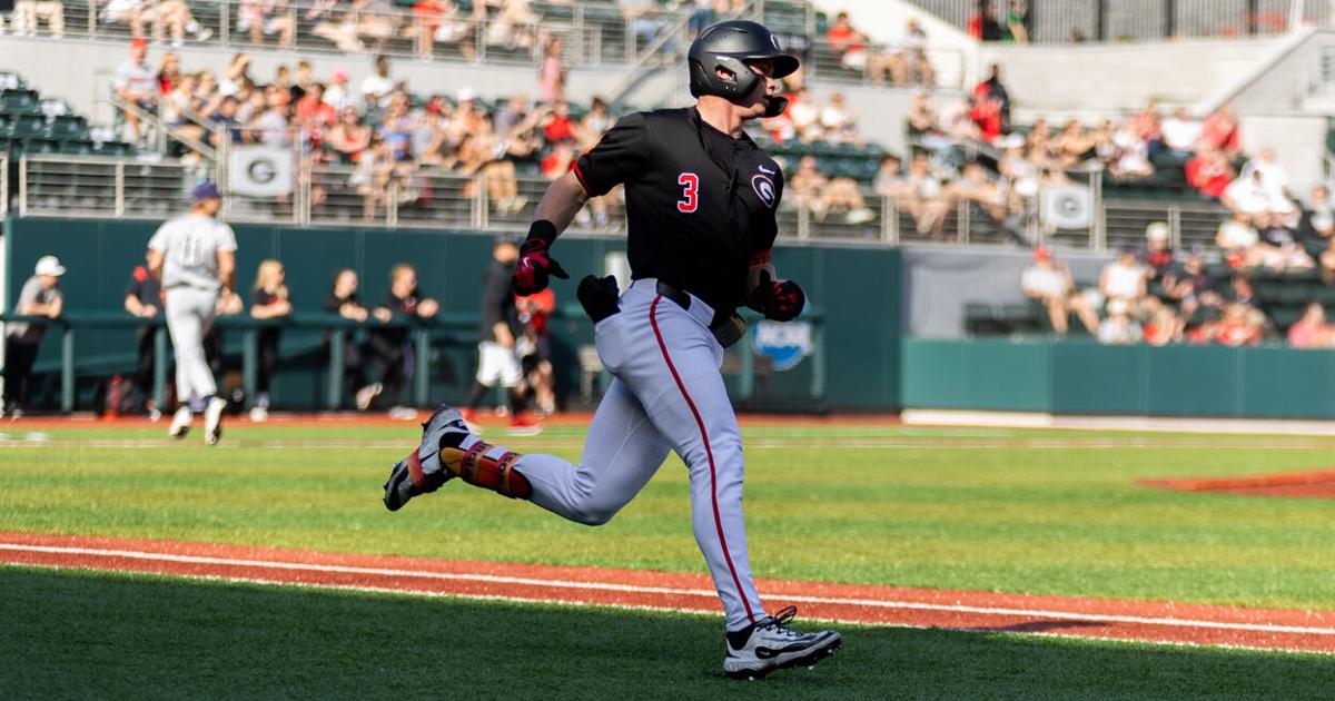 Georgia baseball explodes for eight-run fifth inning, defeats Oakland 16-6 | Georgia Sports