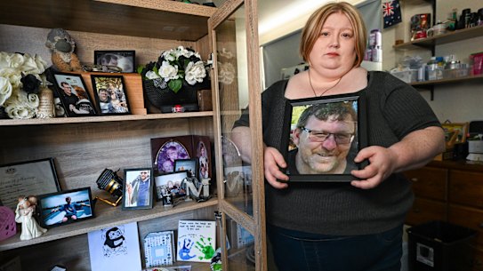 Rhiannon Abeling is grieving the loss of her husband, Michael, who died by suicide after he was discharged by Frankston Hospital.