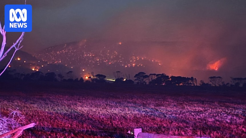 Deep Creek fire burning on 'multiple fast-moving fronts', CFS warns