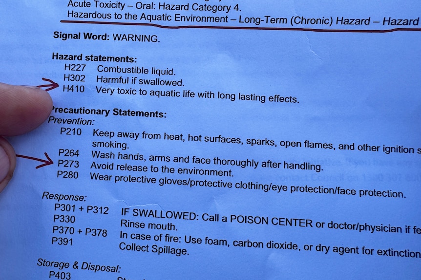 The safety instructions warn of the threat to aquatic life and cattle withholding periods.