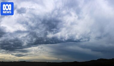 Weather sees nationwide soaking as tropical humidity reaches south-east Australia