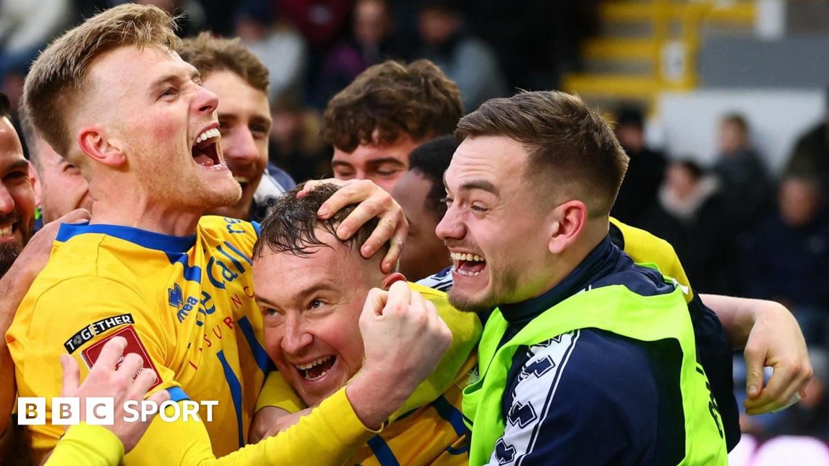 FA Cup LIVE: Burton host West Ham before six more fourth-round ties - BBC