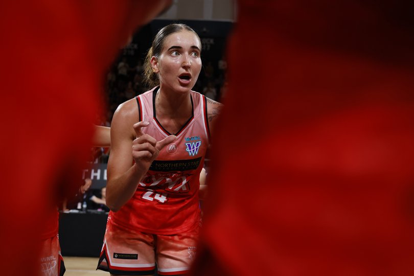 Anneli Maley addresses her team.