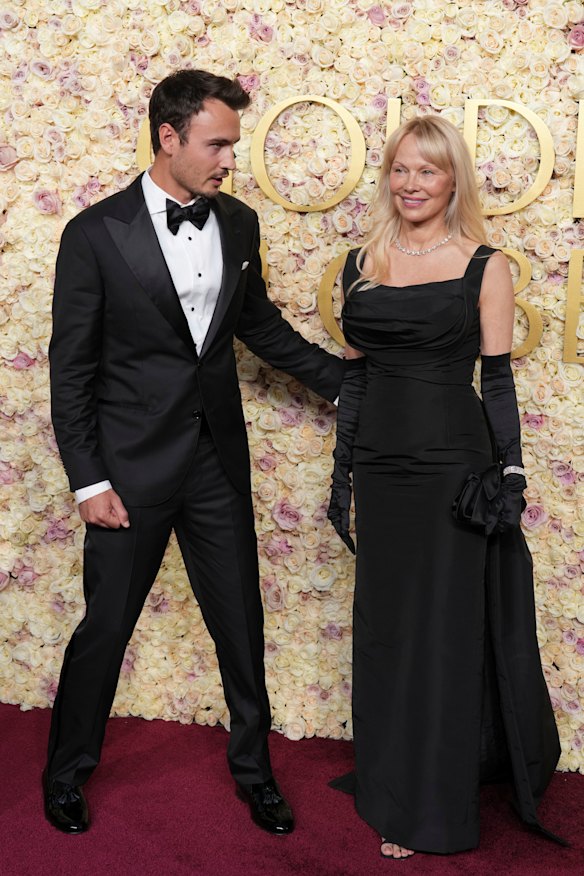 Anderson with her son, Brandon Lee, at the Golden Globes in January.