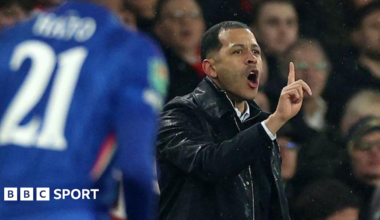 Arsenal celebrate against Chelsea