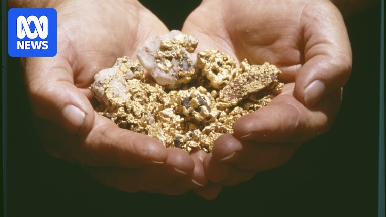 WA photographers reminisce about bygone Goldfields era as gold's price surges