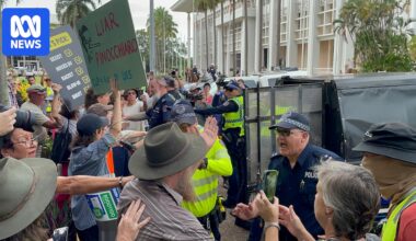 Protestor arrested as NT Administrator David Connolly sworn in