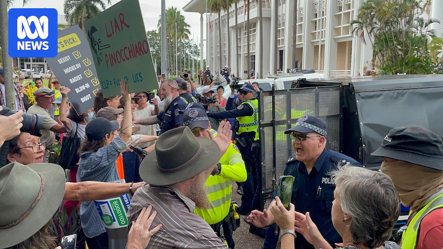 Protestor arrested as NT Administrator David Connolly sworn in