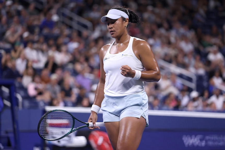 Destanee Aiava playing