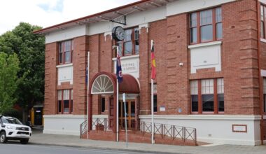 Huon Valley Council launches AI bot to take planning enquiries over the phone