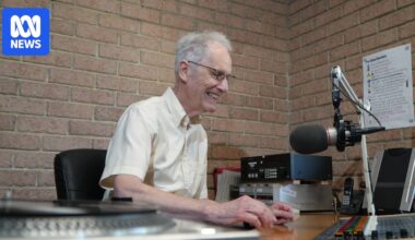 Displaced on the dial by changes to Perth's FM spectrum, Kalamunda community radio is undeterred
