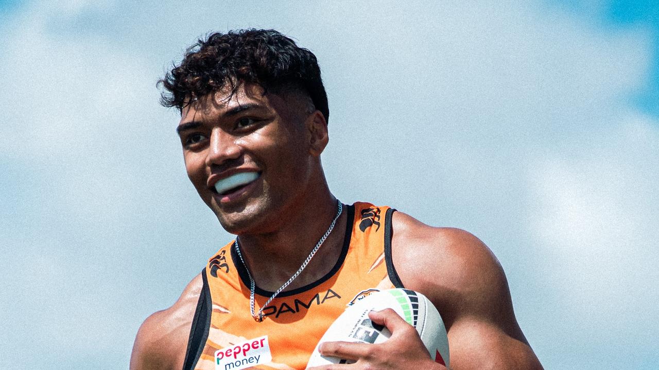 Wests Tigers rookie Heamasi Makasini eligible for United States, Kyle Flanagan forced to pay huge coffee bill, latest news, Bulldogs news