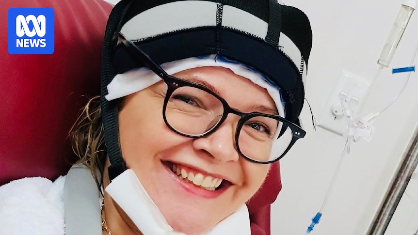 Private health insurers take aim at rising specialists fees