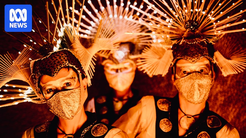 Born in a Taxi and Osadía to bring roving performance magic to WOMADelaide