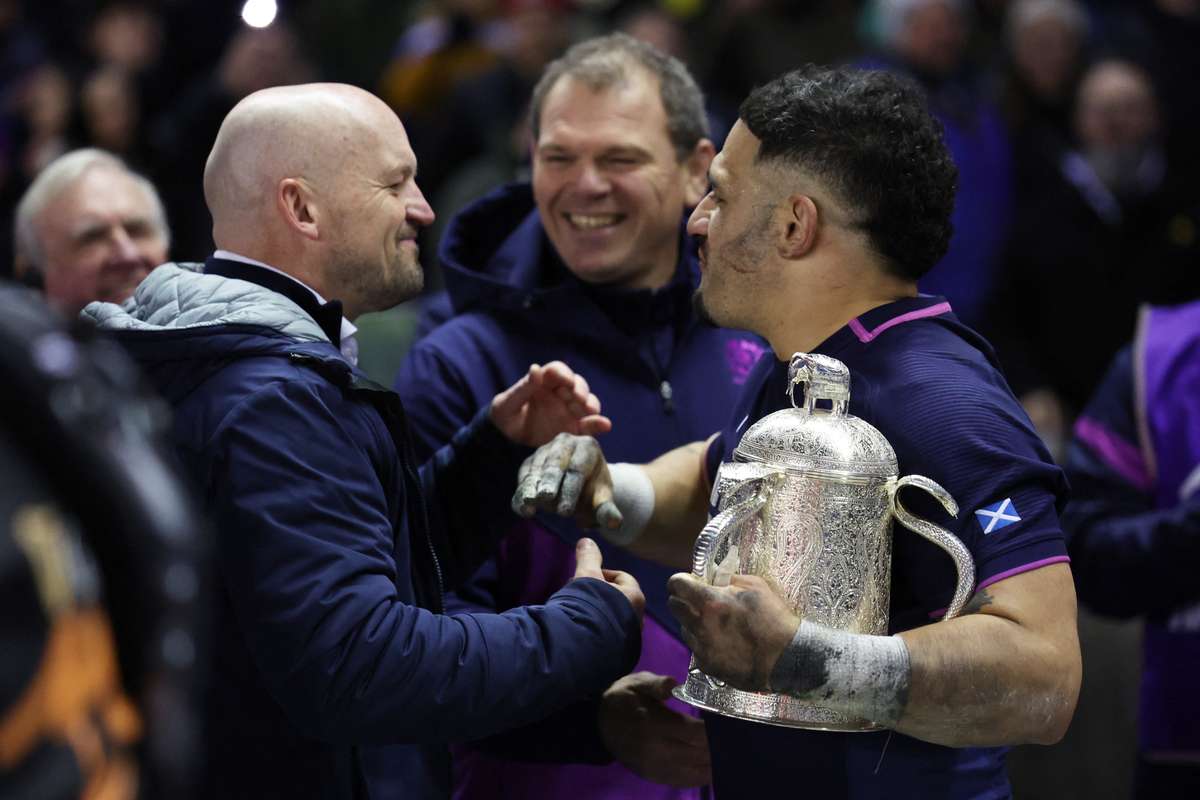 Scotland relieve pressure on coach Townsend with 'best rugby' in England victory