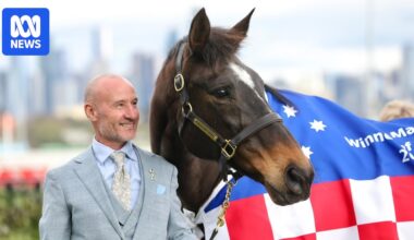 Triple Melbourne Cup winner Makybe Diva dead at 27 after sudden health battle