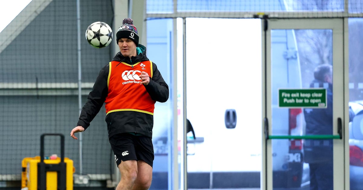 Sexton says Crowley and Prendergast should focus on rugby, not social media – The Irish Times