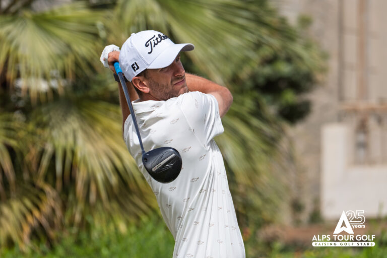 Alps Tour Golf | French duo Antoine Auboin and Victor Veyret share the lead at Sokhna Golf Club