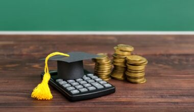 How university students can avoid financial chaos – Diana Clement