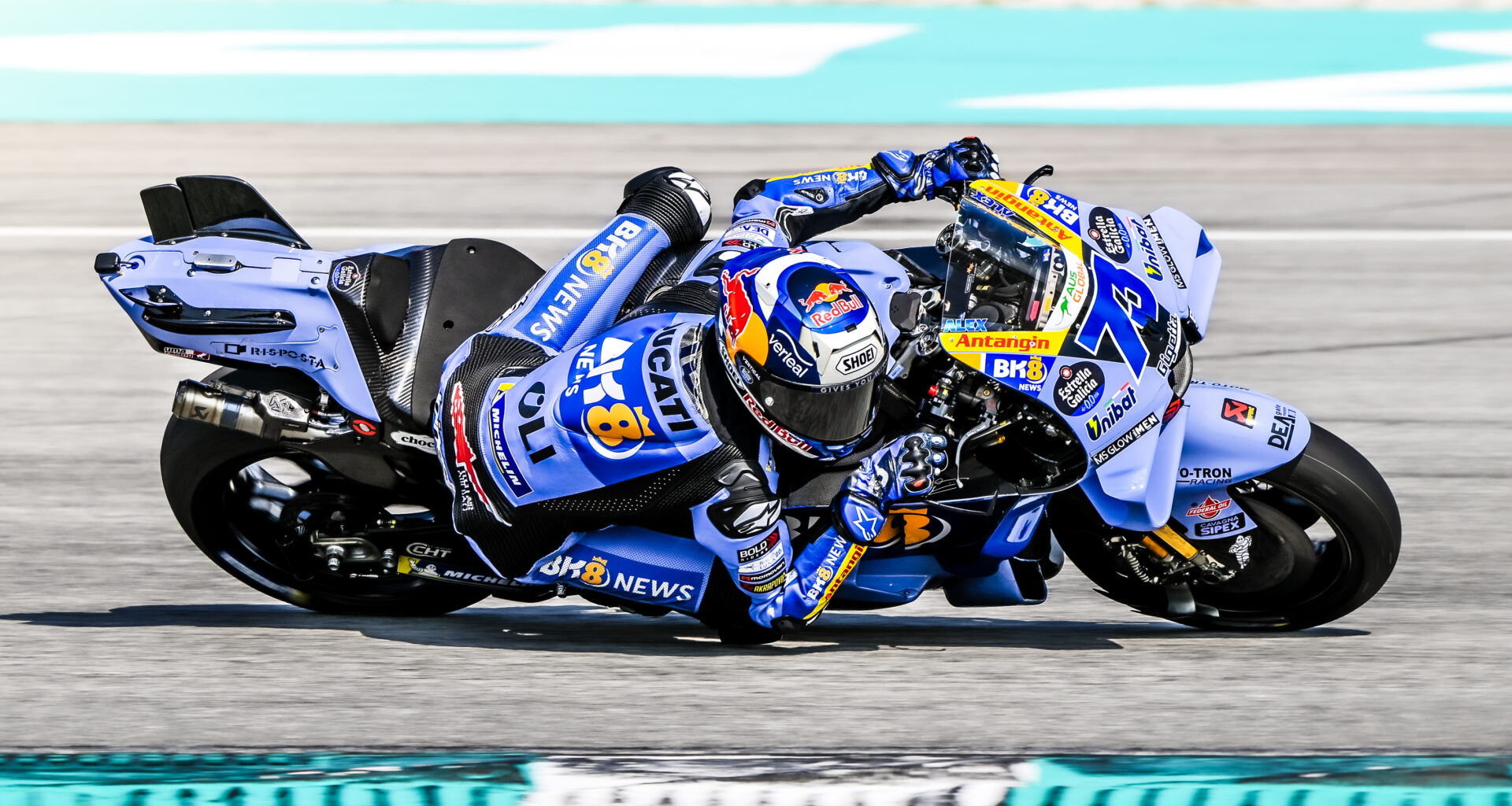 Alex Marquez fends off Bezzecchi as sun sets on Sepang Test