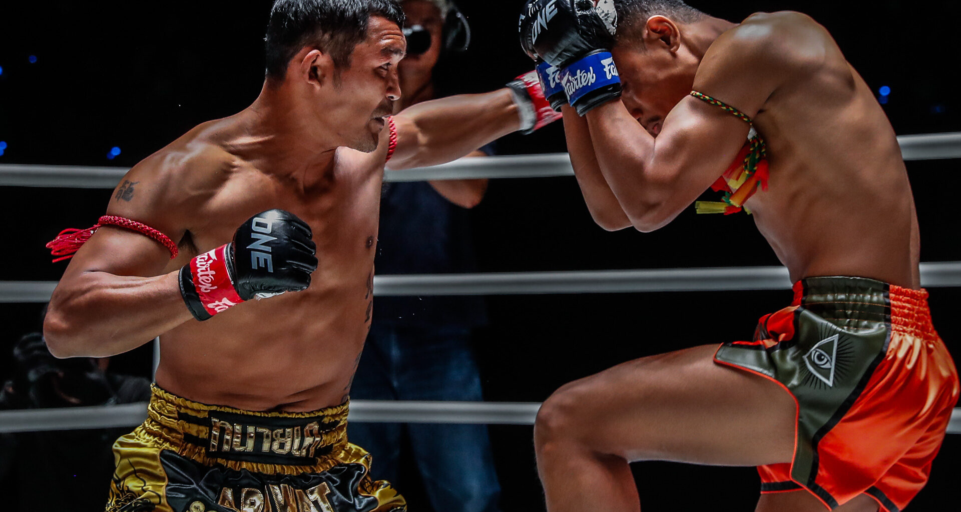 Apiwat Sor Somnuk Denkriangkrai Singha Mawynn ONE Friday Fights 26 7