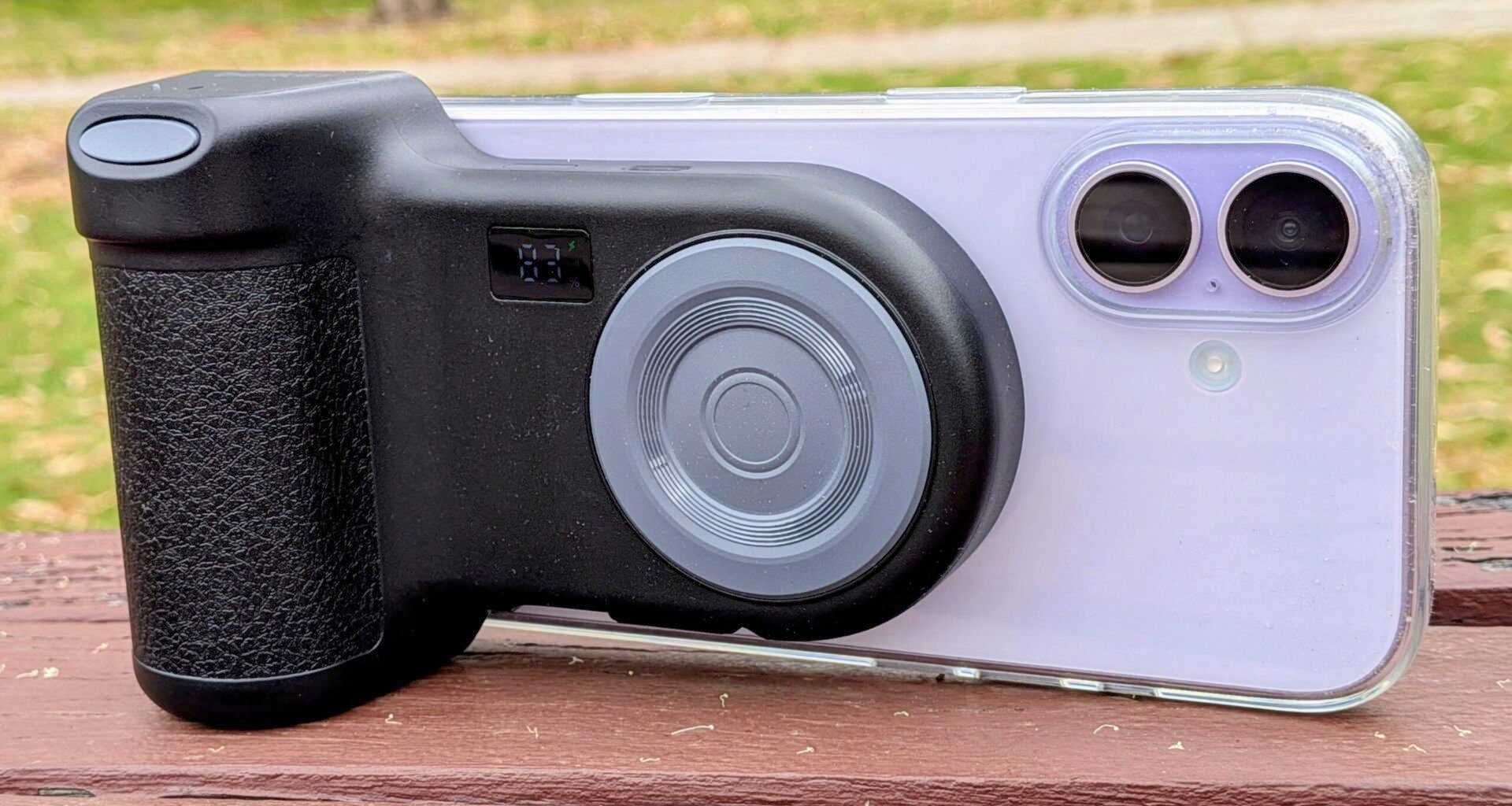 Belkin Stage PowerGrip review: Get a grip