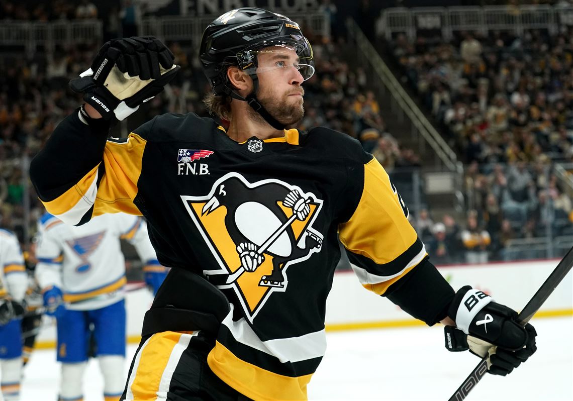 Penguins at the break: Evaluating the team's surprisingly strong defensemen