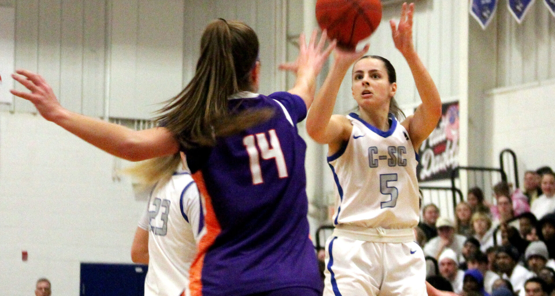 Strong closing kick enables C-SC women's basketball team to advance to Heart semifinals
