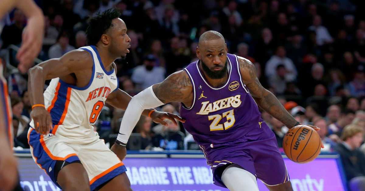 Los Angeles Lakers fall to the New York Knicks on the road – Annenberg Media