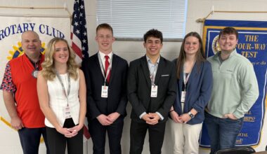 CEO Students Review Their Entrepreneurship Program for Sunrise Rotary