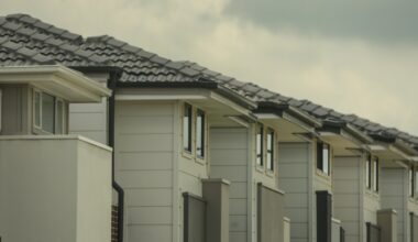 Government spending creating inflation ‘trap’ dooming Aussie mortgage holders, EQ Economics' Warren Hogan declares