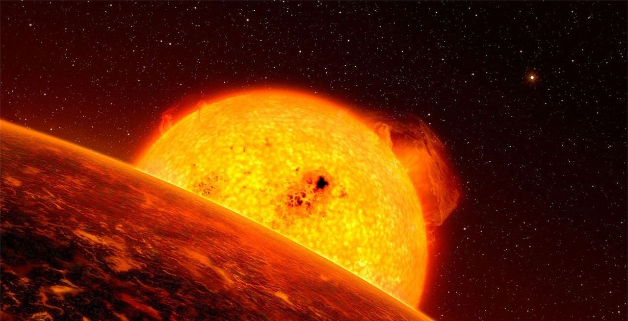 An artist's conception of a Red Giant star scorching its nearby exoplanet. Credit: ESO/L. Calçada