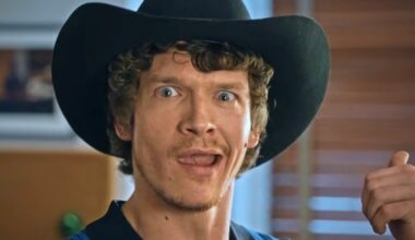 'Heated Rivalry's' Connor Storrie Shows Off Accents in 'SNL' Video