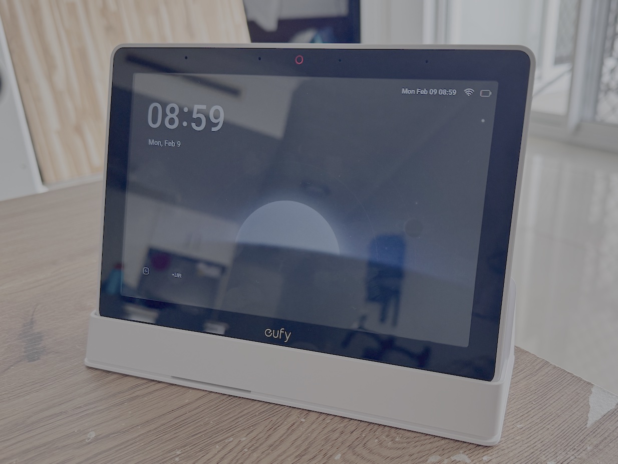 Eufy Smart Display E10