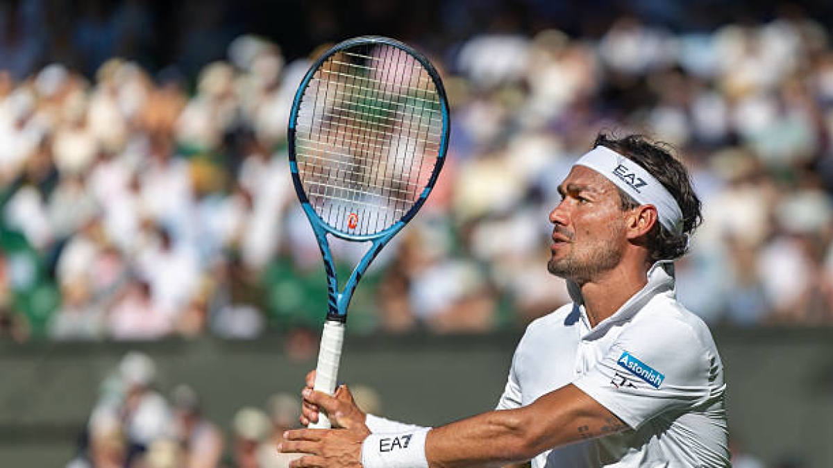 Fognini picks up a tennis racket again in an exhibition in Tenerife. Photo: Getty Images