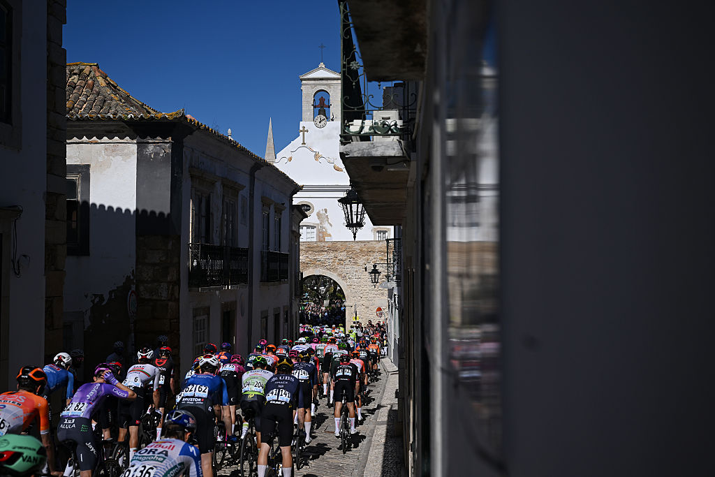 FARO, PORTUGAL - FEBRUARY 22: A general view of the peloton competing prior to the 52nd Volta ao Algarve em Bicicleta 2026, Stage 5 a 148.4km stage from Faro to Malhao - Loule 512m on February 22, 2026 in Faro, Portugal. (Photo by Dario Belingheri/Getty Images)