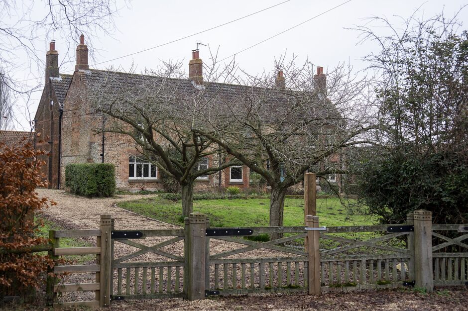Marsh Farm has five bedrooms Marsh Farm has five bedrooms