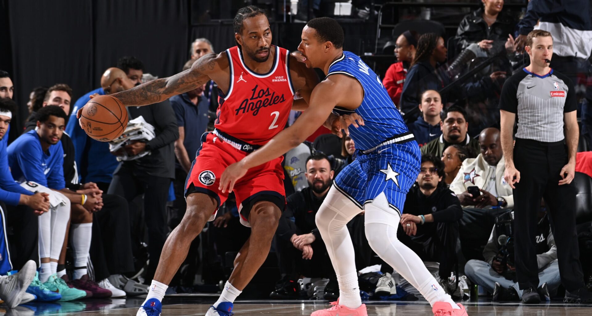 Pat Riley becomes 1st coach immortalized by Lakers with statue