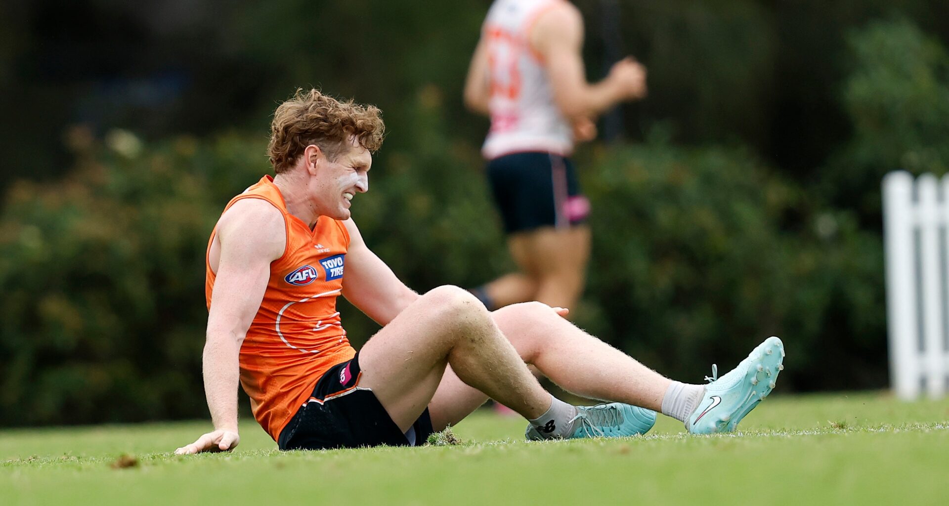Giants fear 'worst-case scenario' after star midfielder suffers ACL injury