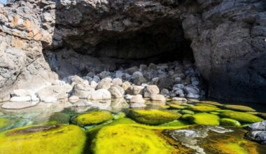Most groundwater microbes live on rocks, not in the water