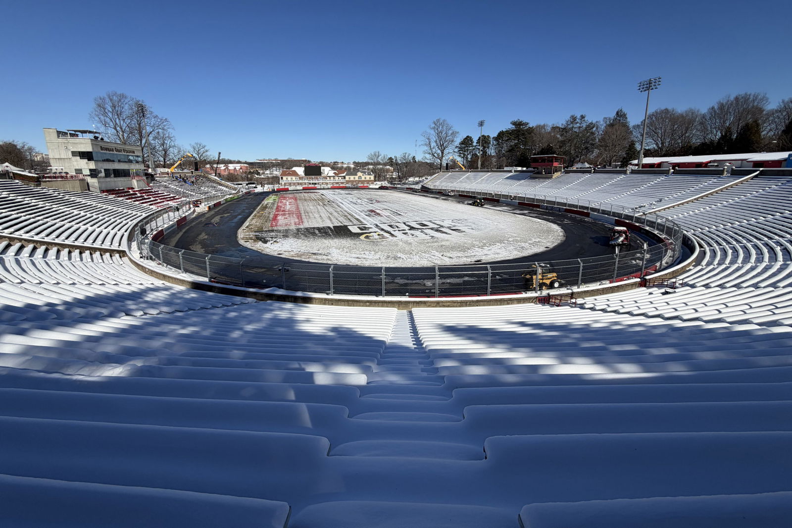 NASCAR suffers third weather delay to season opener