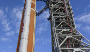 US House takes first step toward creating "commercial" deep space program