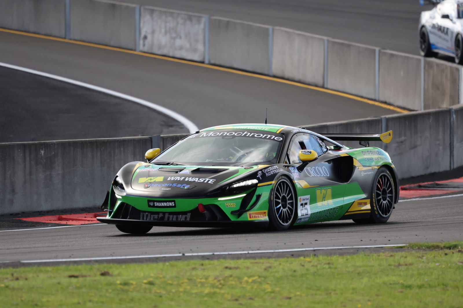 Chaz Mostert signs ex-Triple Eight duo to GT4 team