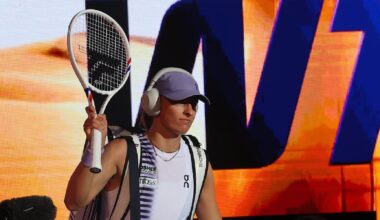 Dubai organizers urge WTA to dock points after Swiatek, Sabalenka pull out
