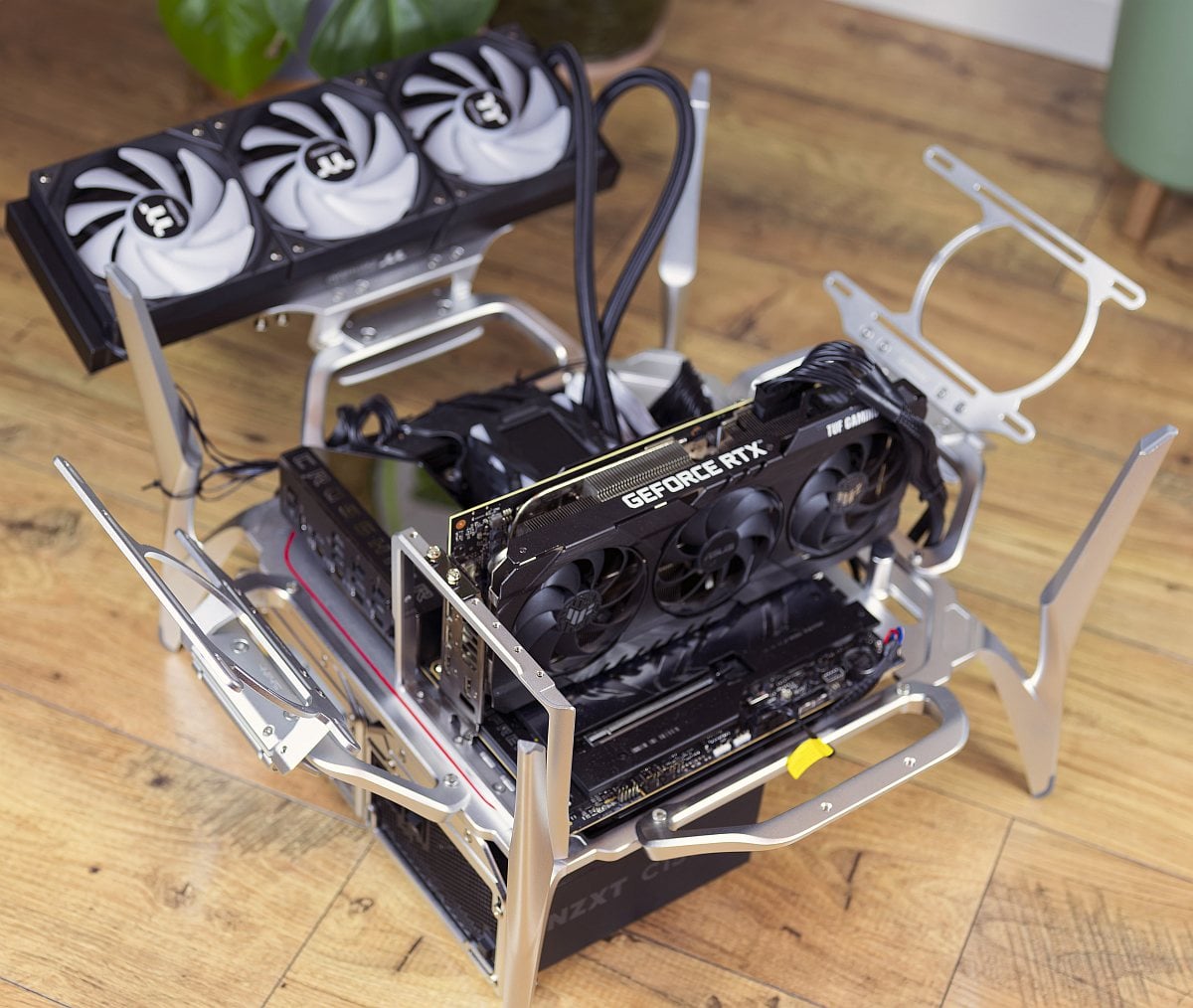 InWin Shift review: putting open-air computing in the frame