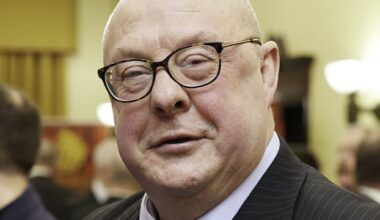 RFL ‘destroying’ amateur game says Garry Schofield – Total Rugby League