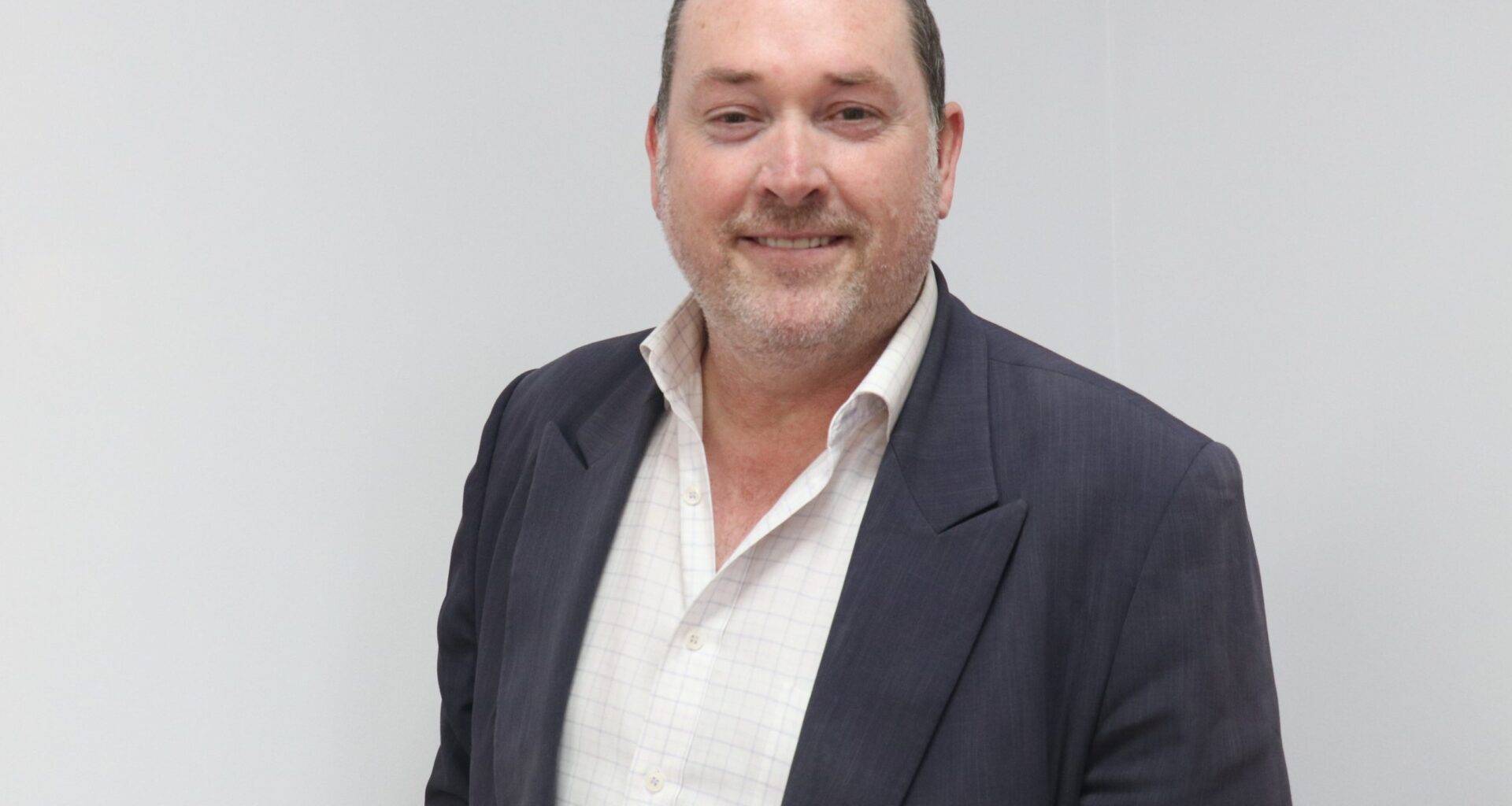 Jeff Burzacott departs ARN