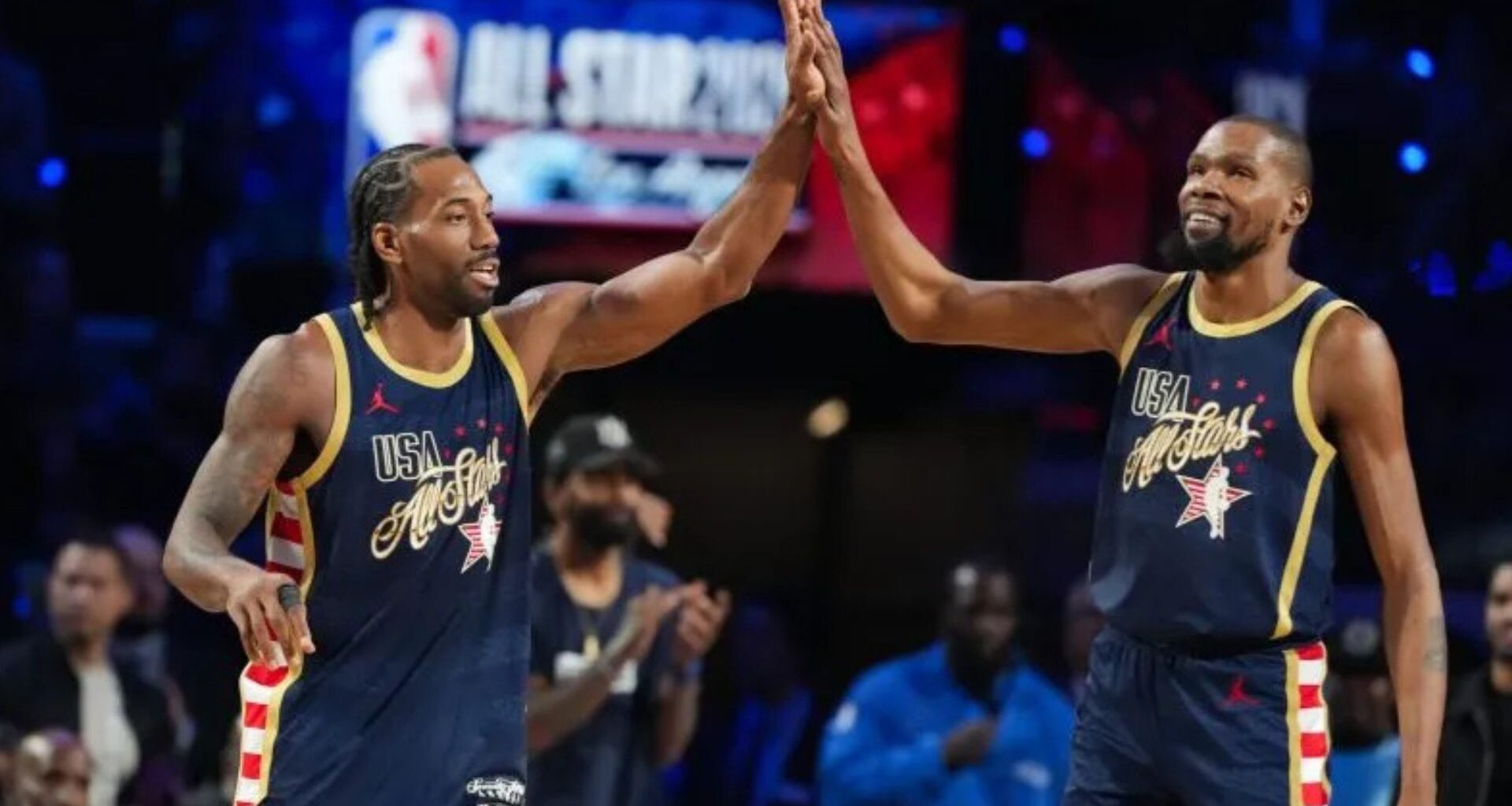 Kawhi Leonard And Kevin Durant's Hand Size Comparison Shocks NBA Fans